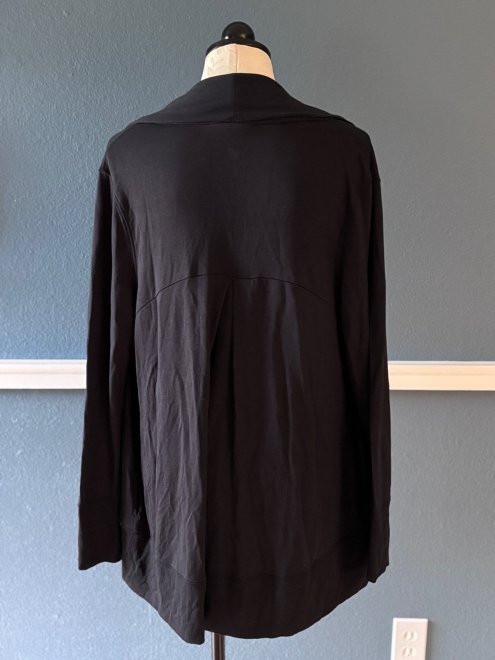 All in Motion Black Open Front Draped Cardigan with Thumbhole Cuffs NWT - Picture 5 of 7